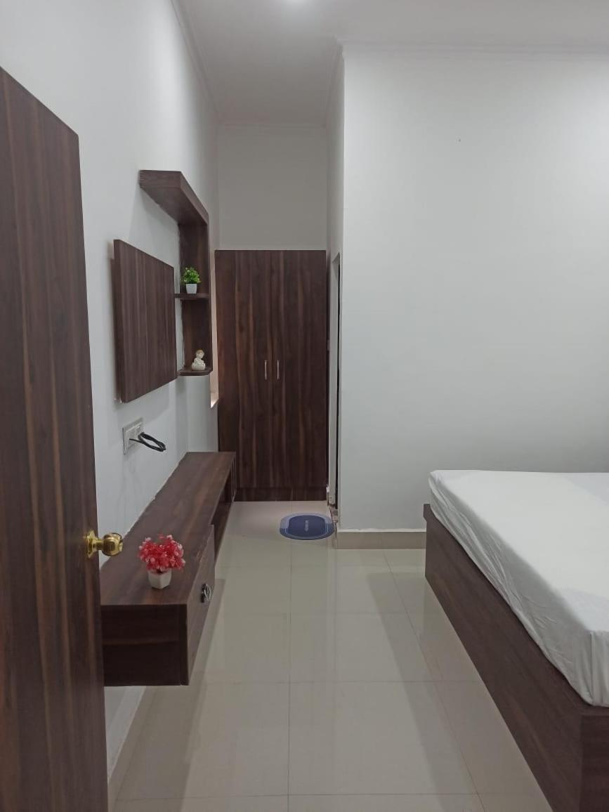 Abhiram Homestay Khajuraho Ngoại thất bức ảnh