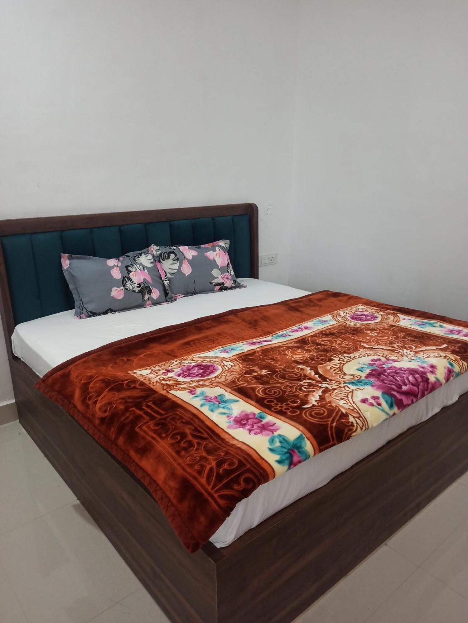 Abhiram Homestay Khajuraho Ngoại thất bức ảnh
