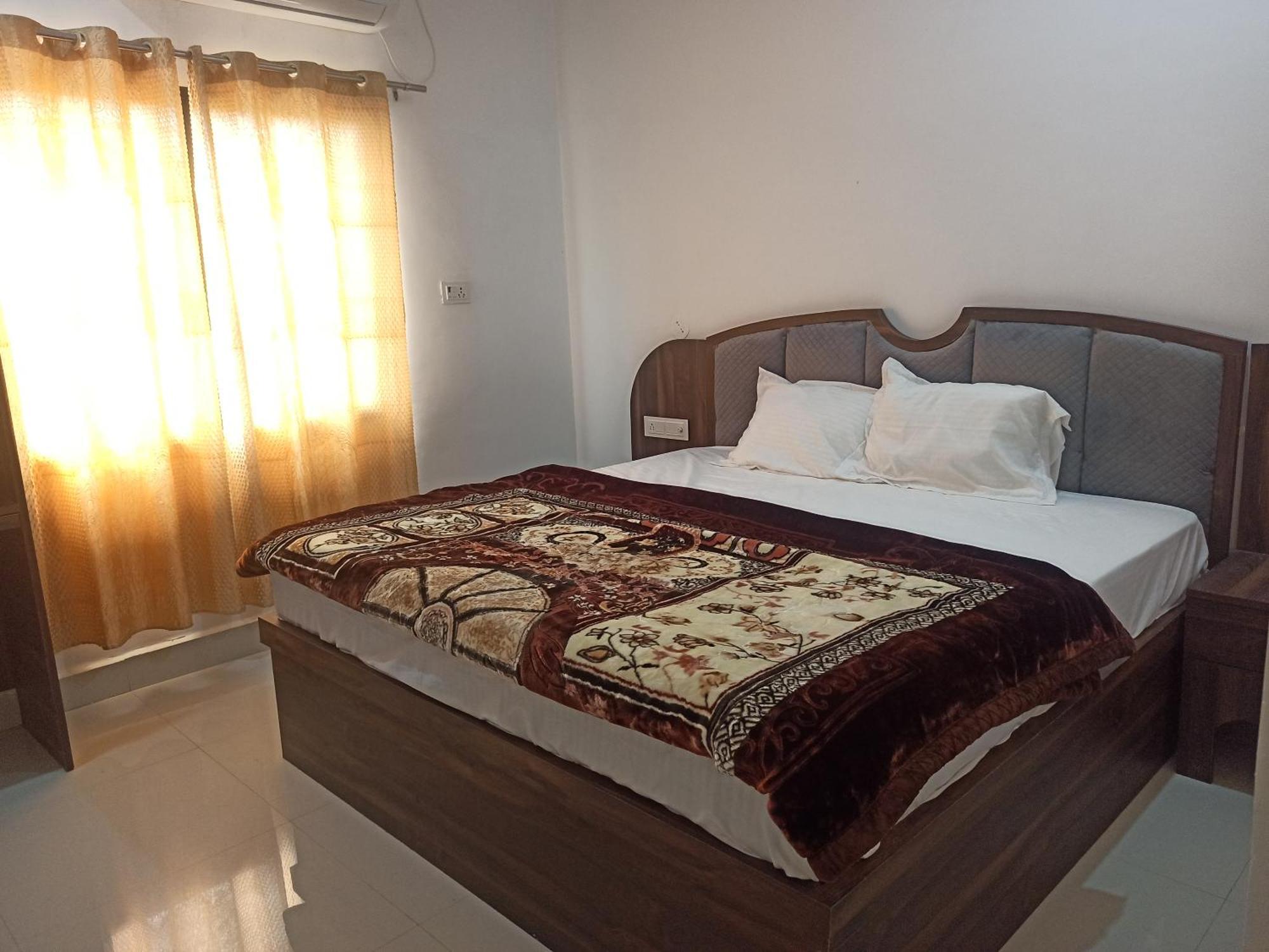 Abhiram Homestay Khajuraho Ngoại thất bức ảnh