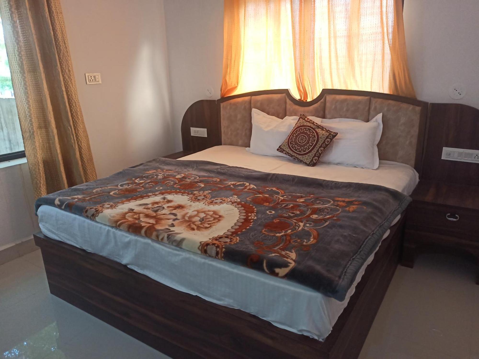 Abhiram Homestay Khajuraho Ngoại thất bức ảnh
