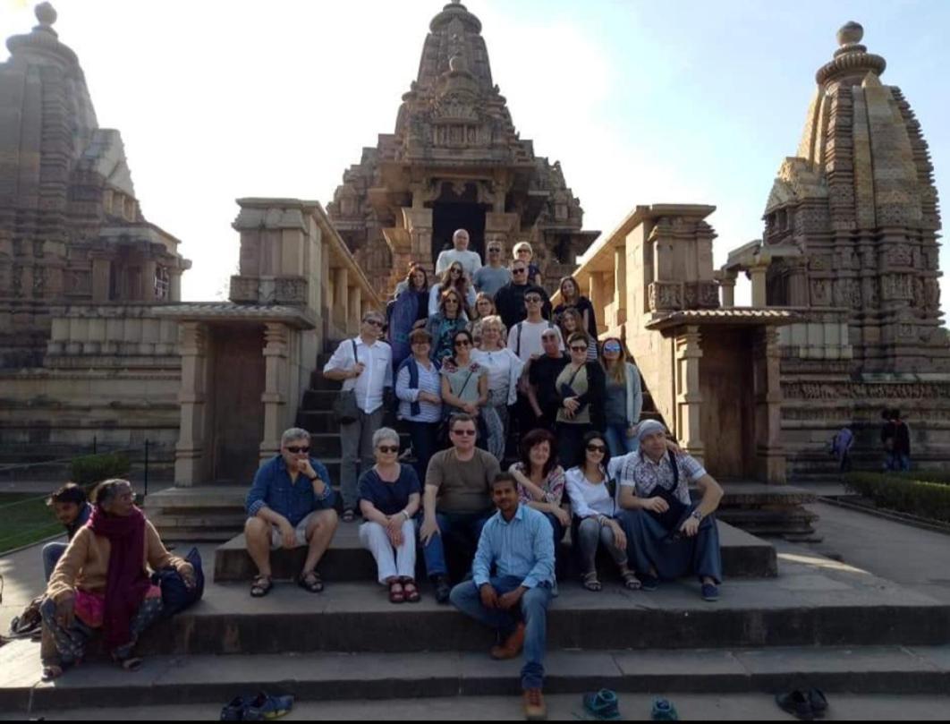Abhiram Homestay Khajuraho Ngoại thất bức ảnh
